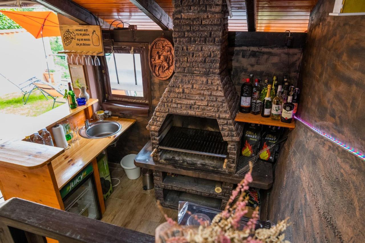 クラピンスケ・トプリツェ Hygge Hillヴィラ エクステリア 写真